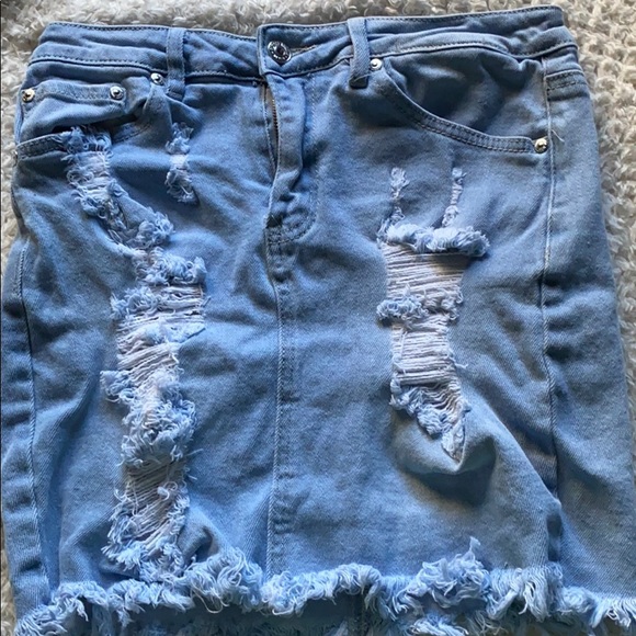 Woman Clothes !! - Picture 5 of 7